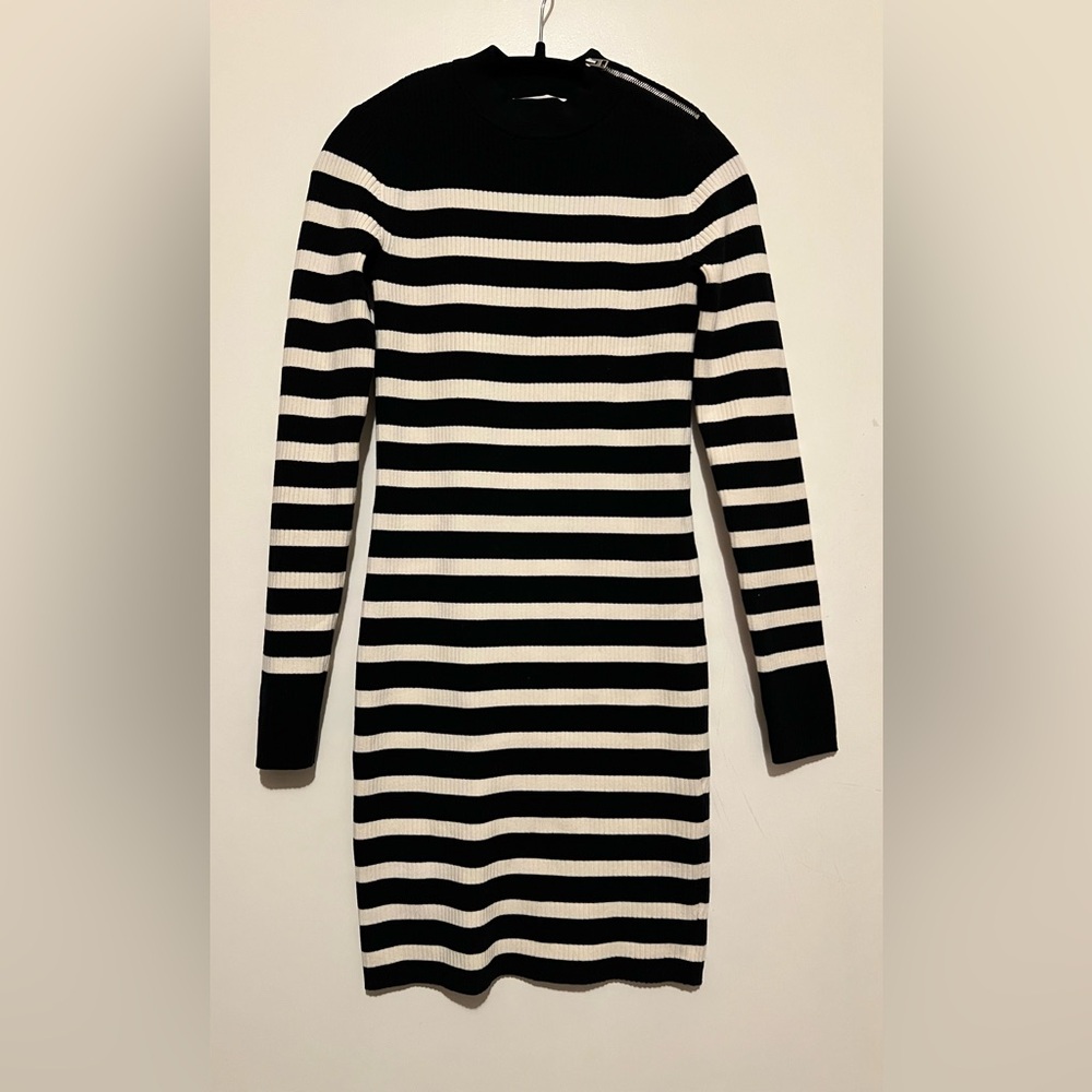 Everlane Black and White Striped Dress size S